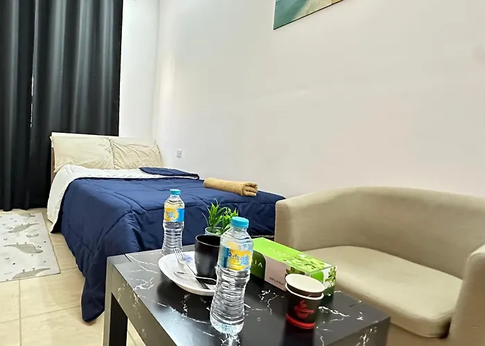 Corniche Street - Luxury Room